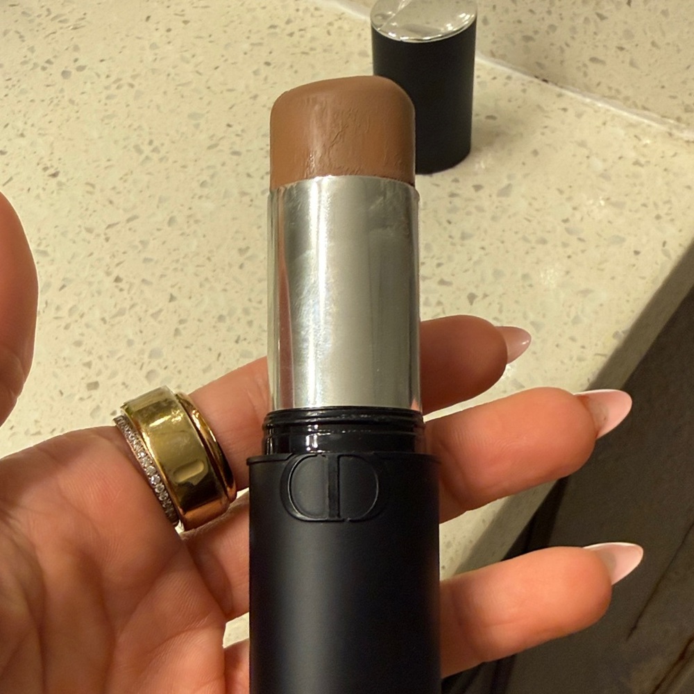 Dior Contour in Shade 01 - Picture 6 of 7